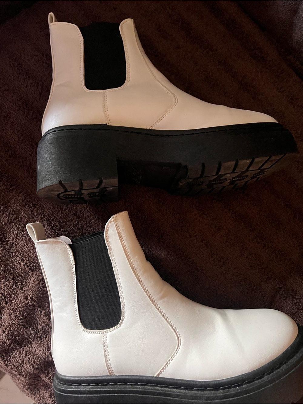 Platform Chelsea Ankle Boots in Off-White